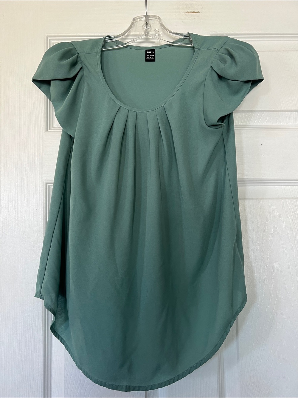 SHEIN Sage Green Pleated Puff Sleeve Blouse